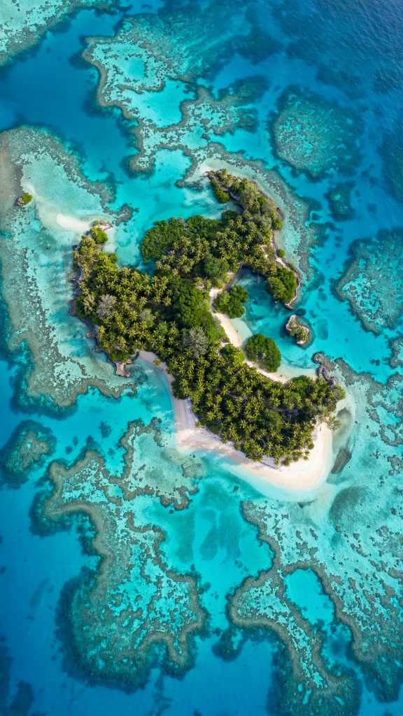 8K Wallpaper: 17 Ultra Detailed Designs 12 tropical island aerial turquoise 8k wallpaper